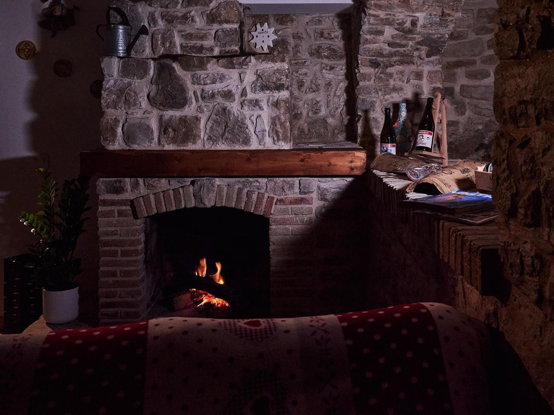 Il Cortiletto Del Borgo Bed & Breakfast Pietra Montecorvino Ngoại thất bức ảnh