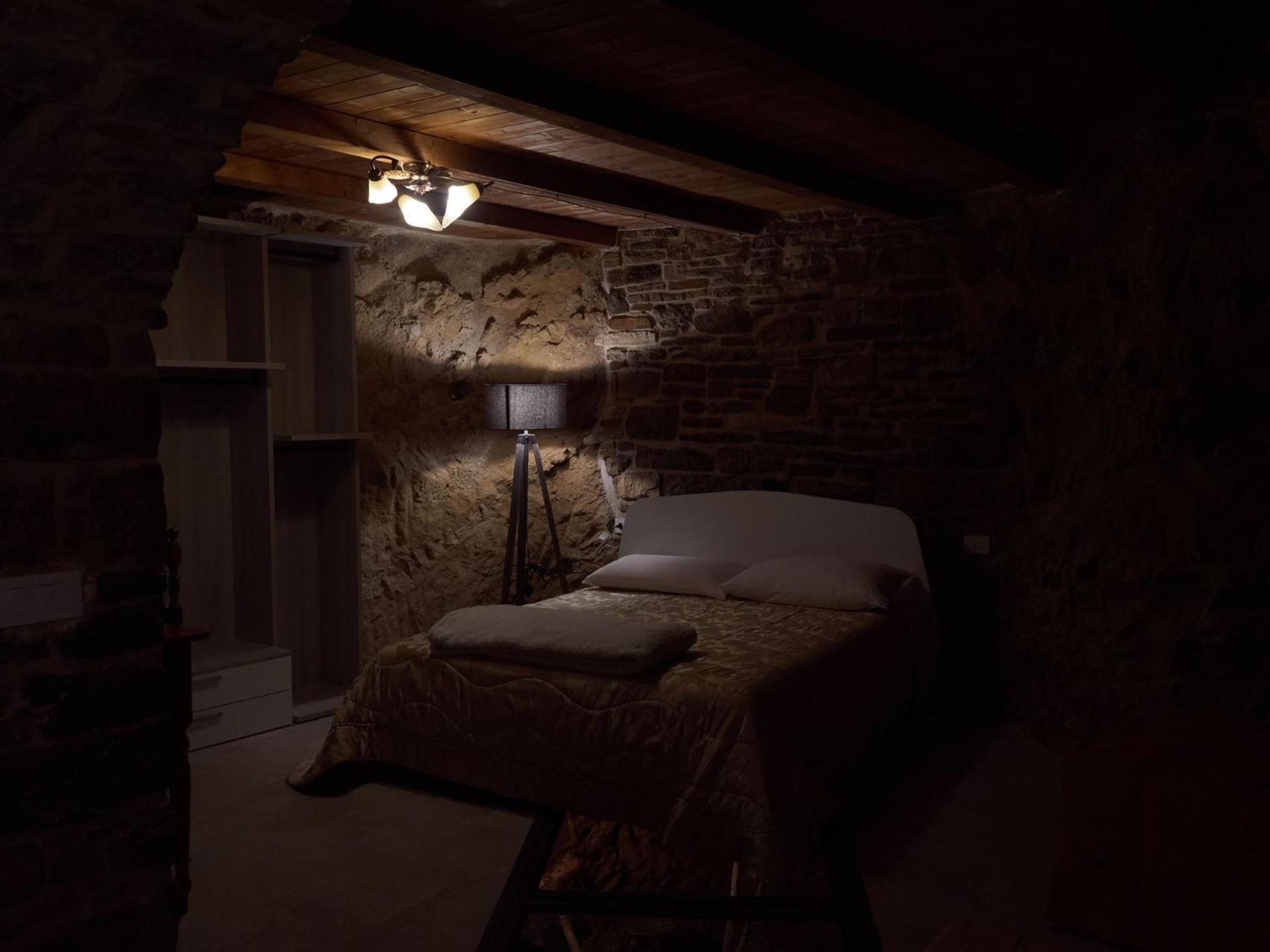 Il Cortiletto Del Borgo Bed & Breakfast Pietra Montecorvino Ngoại thất bức ảnh