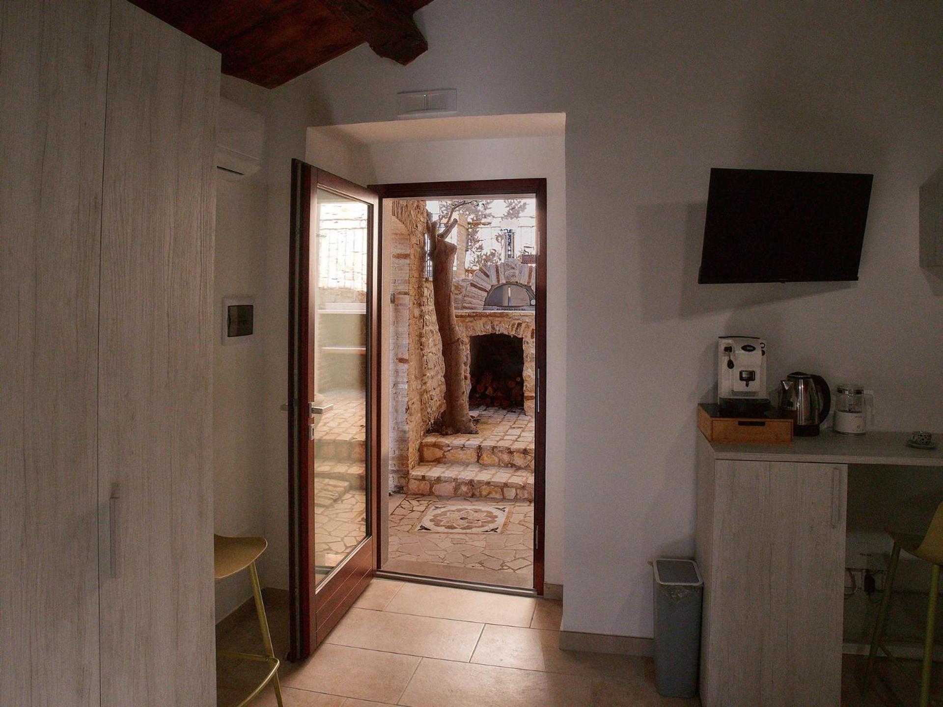 Il Cortiletto Del Borgo Bed & Breakfast Pietra Montecorvino Ngoại thất bức ảnh